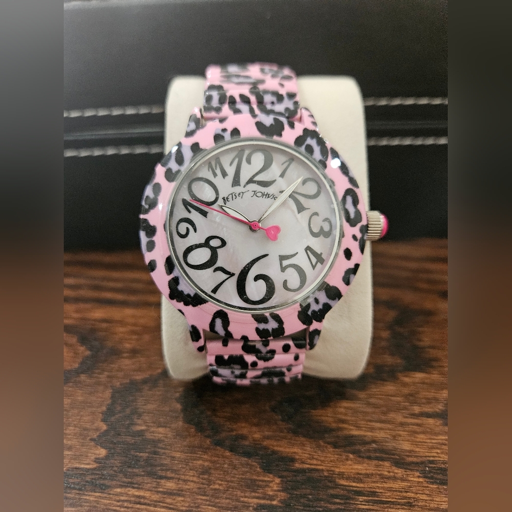 Betsey Johnson Betsey Time Leopard Lover Watch Pink Purple Black Stretch Band